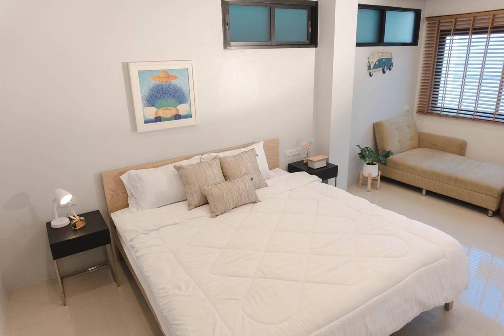 Bnb98 Silom Hotel Бангкок Екстер'єр фото
