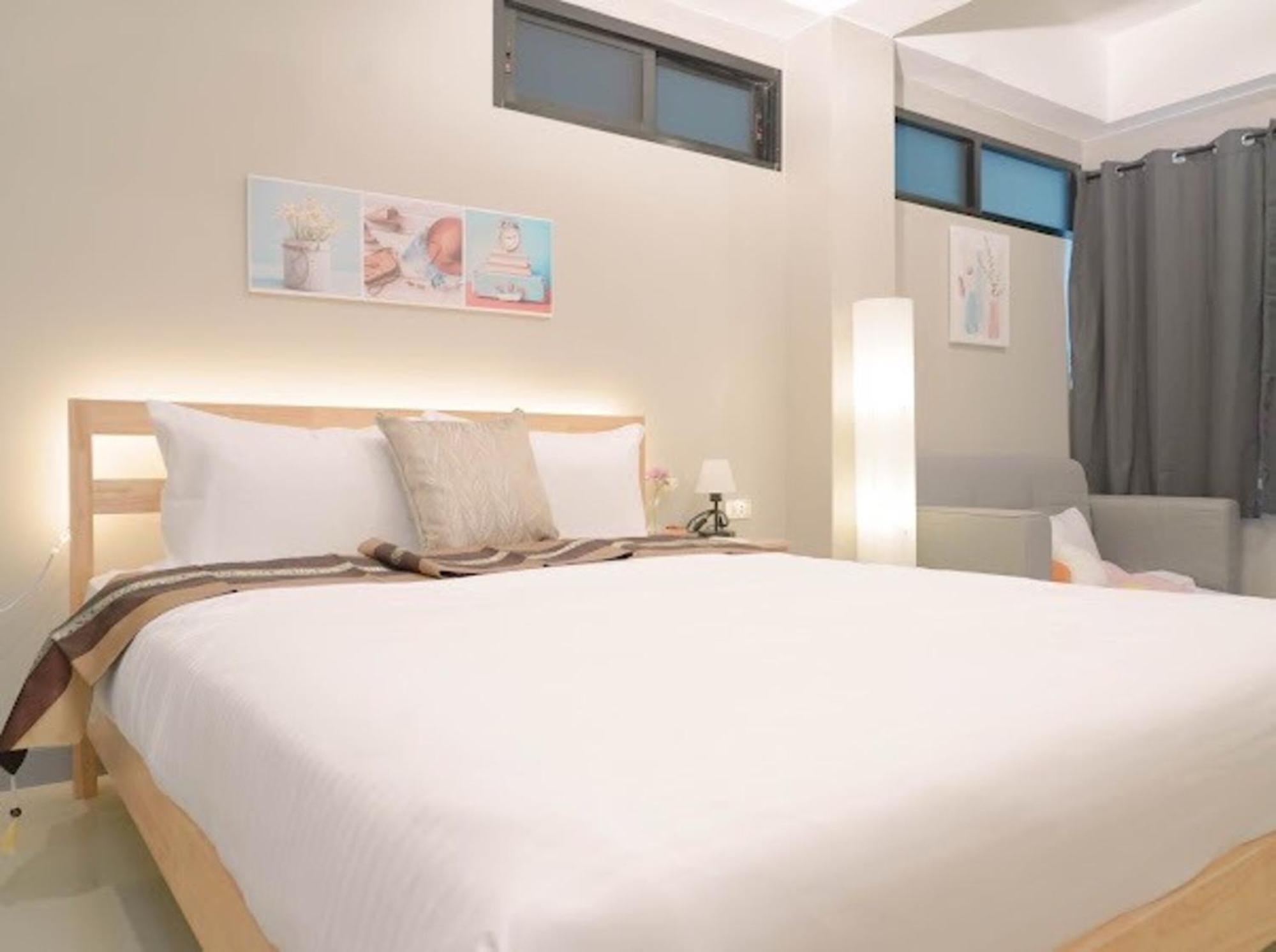 Bnb98 Silom Hotel Бангкок Екстер'єр фото