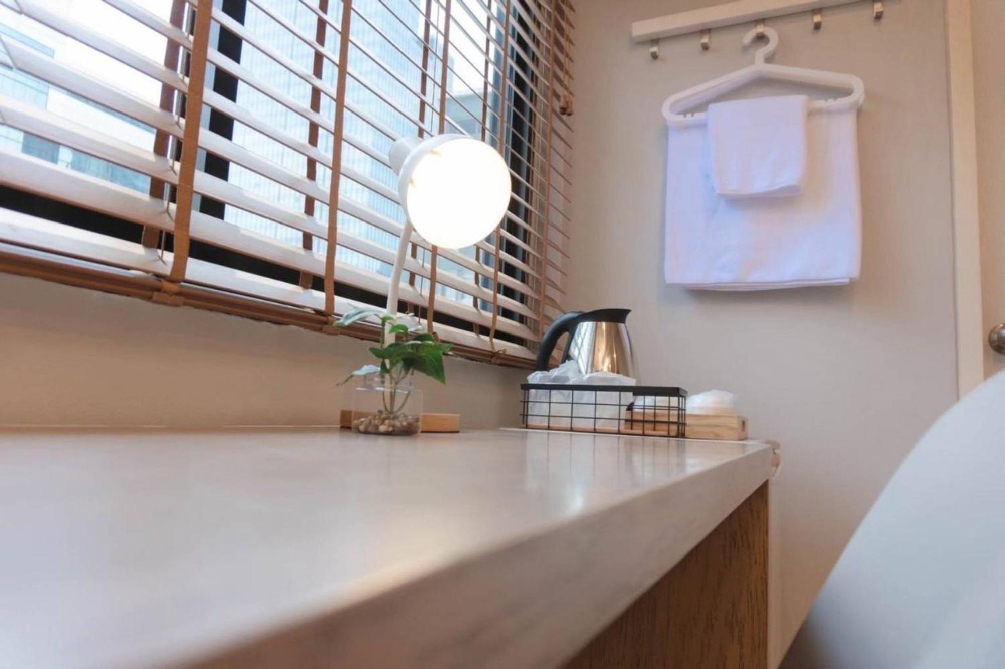 Bnb98 Silom Hotel Бангкок Екстер'єр фото