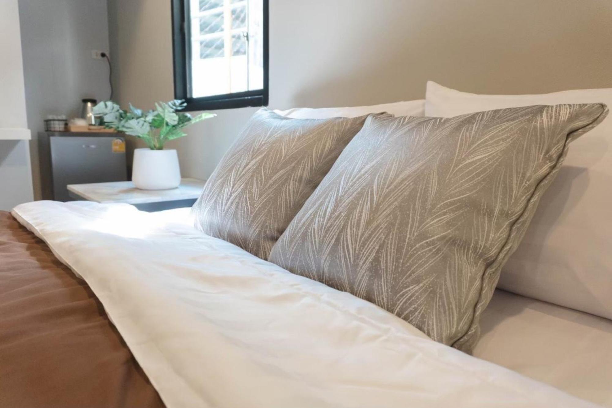Bnb98 Silom Hotel Бангкок Екстер'єр фото